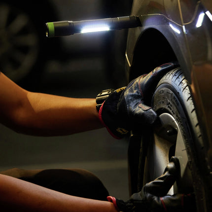 GP - Flashlight - CR33 - 150 lumens - Black + Green - 2x AA batteries image